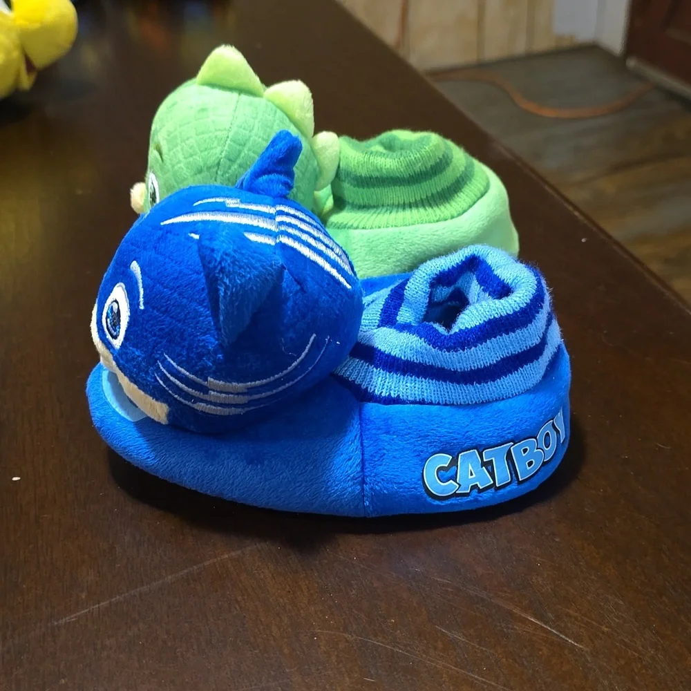 PJ Masks‎ Slippers size 7/8
